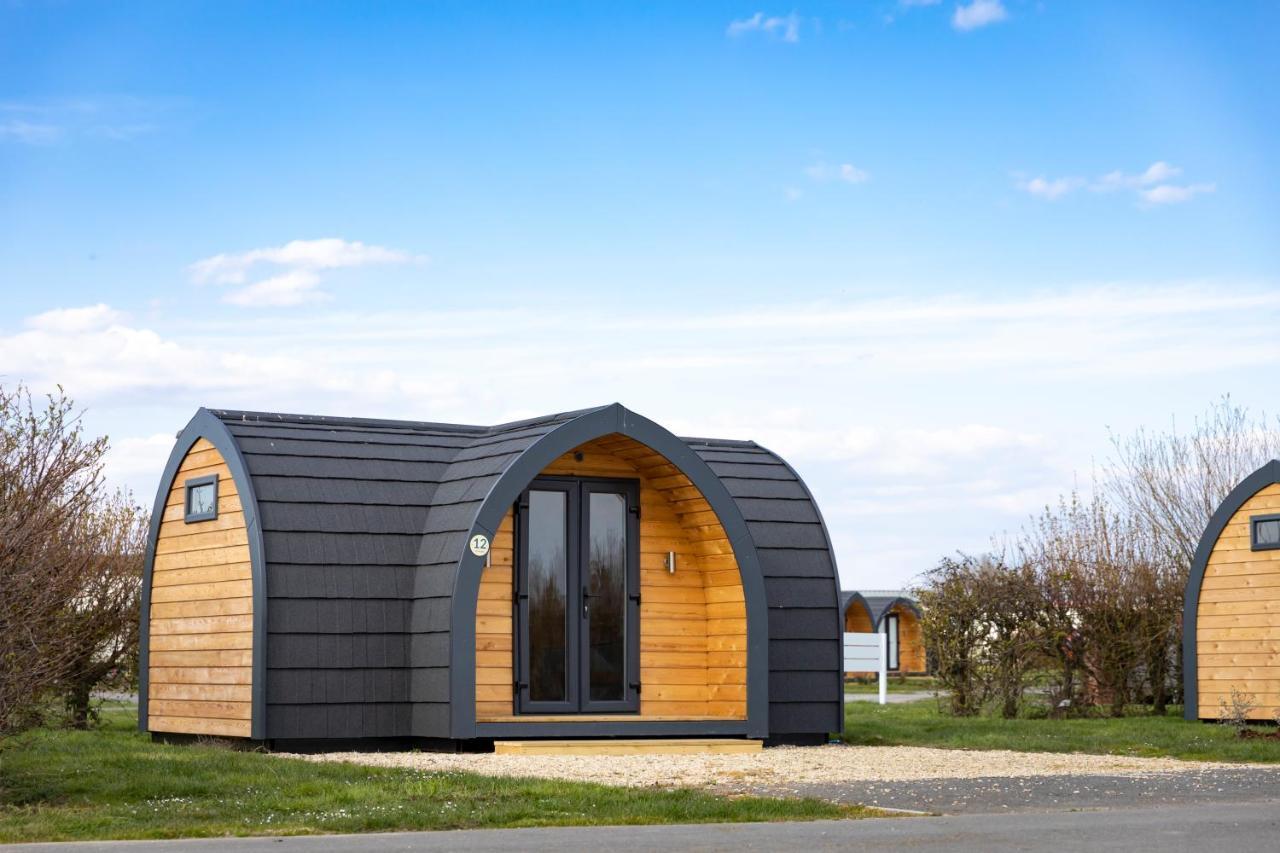 Camping Pods Trevella Holiday Park Crantock Exteriör bild