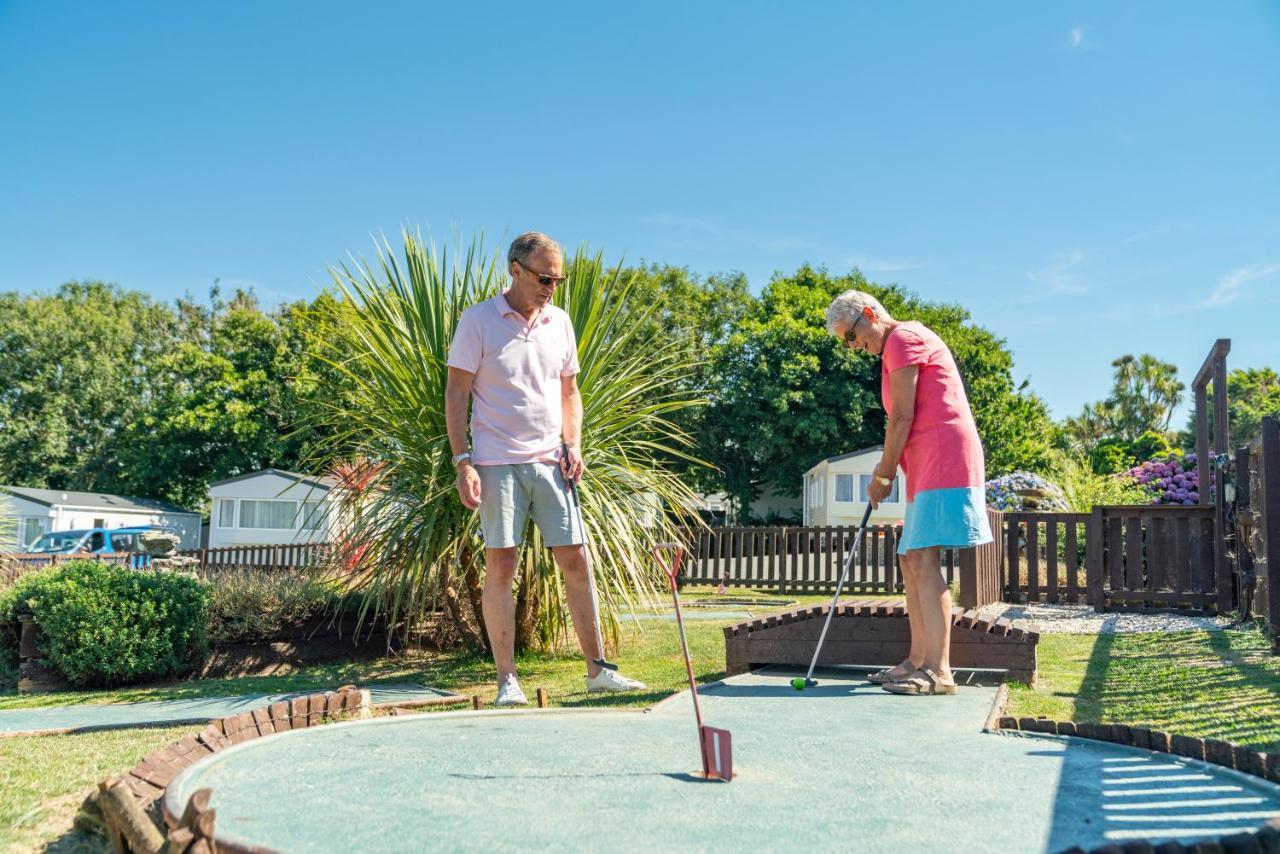 Camping Pods Trevella Holiday Park Crantock Exteriör bild